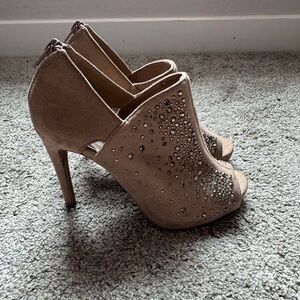 Jennifer Lopez Tan Rhinestone Heels